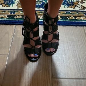 Jessica Simpson Black Heels